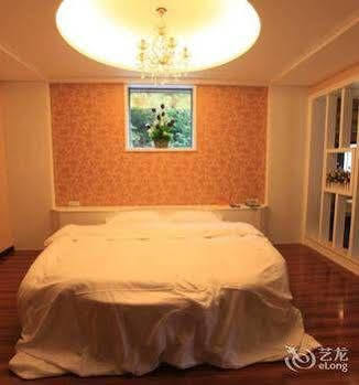 Yangshuo Hua Xiang Man Ting West Street Hotel Eksteriør billede