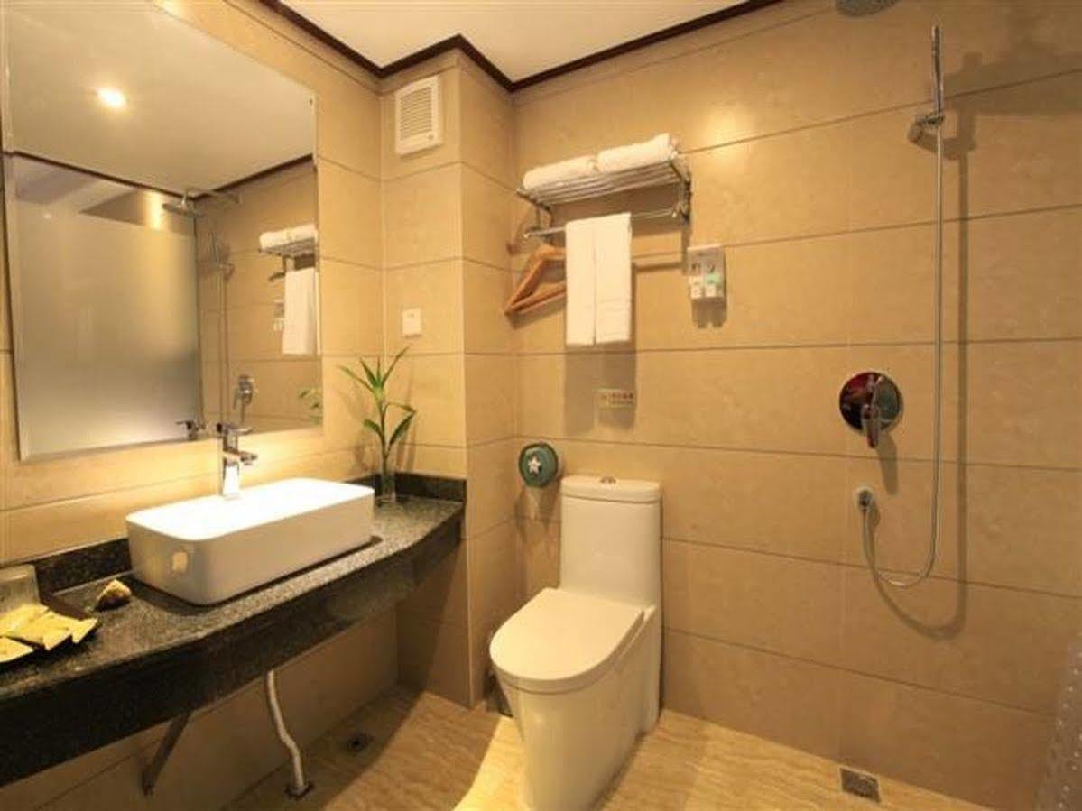 Yangshuo Hua Xiang Man Ting West Street Hotel Eksteriør billede
